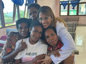 Menyalakan Harapan di Tanah Papua: Kisah Pengabdian dr. Amira Abdat, Sp.OG