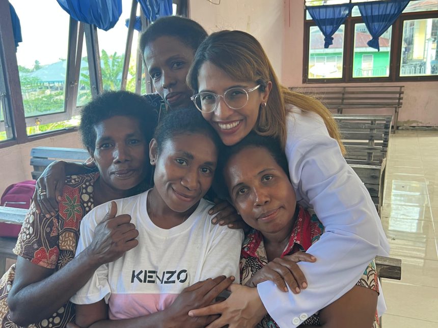 Menyalakan Harapan di Tanah Papua: Kisah Pengabdian dr. Amira Abdat, Sp.OG